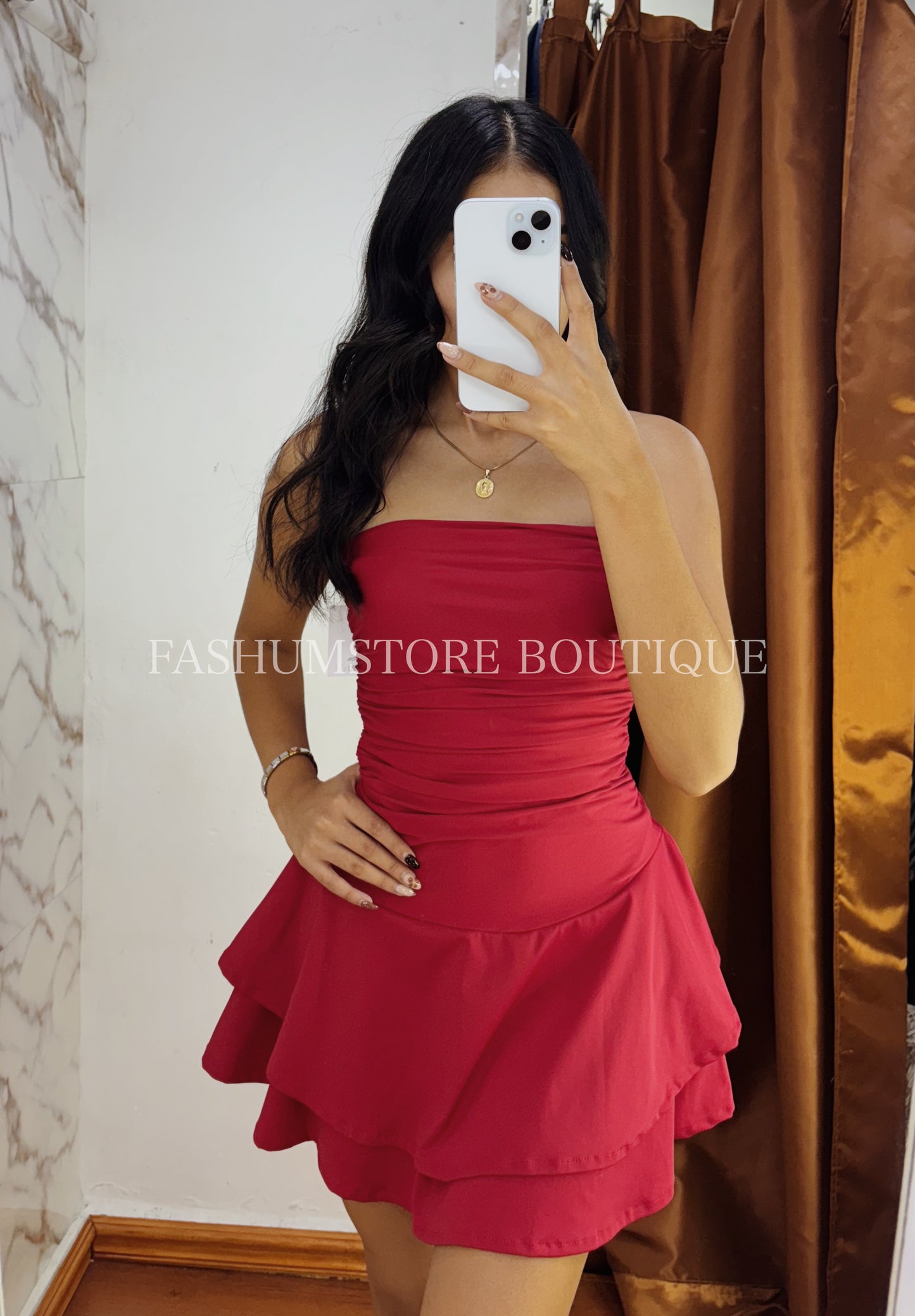 Vestido strapless falda tipo globo