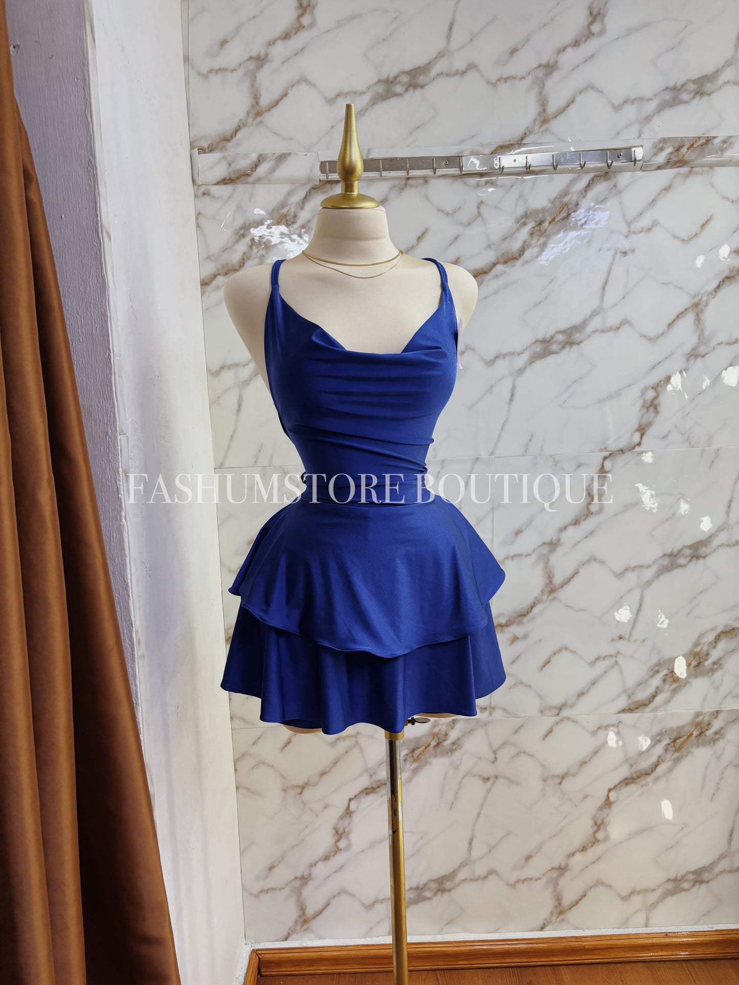 Vestido corto con short