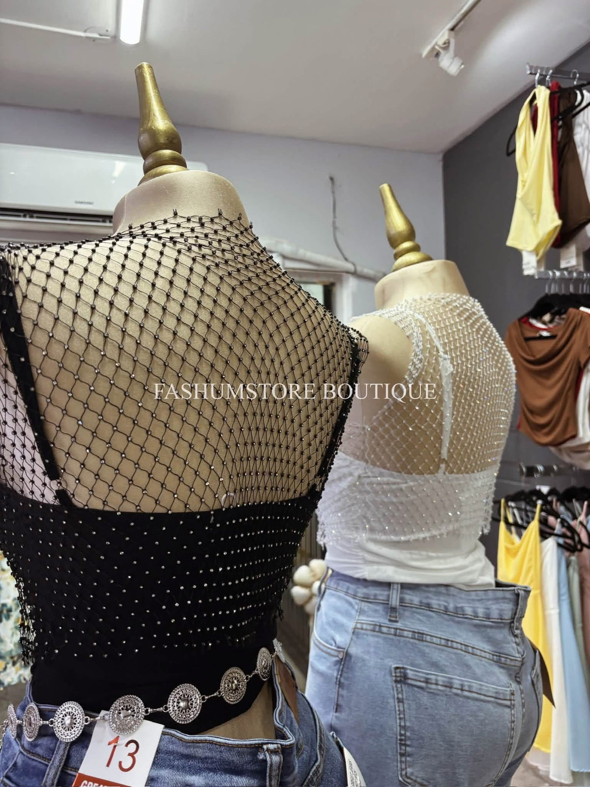 Blusa de malla con brillos