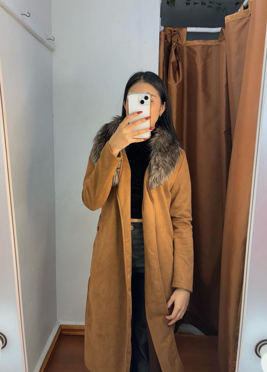 Abrigo largo de invierno con peluche