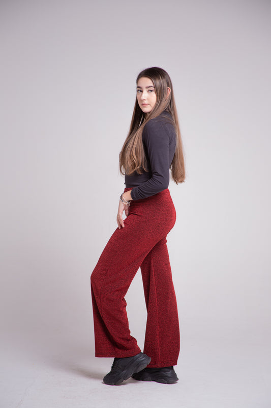 Pantalon rojo brilloso