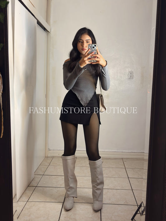 Falda negra con abertura